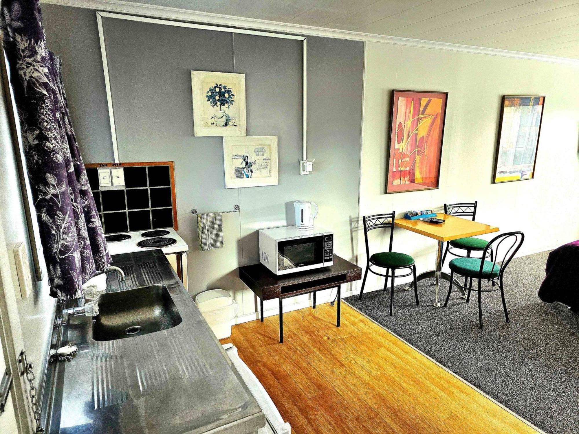 Putaruru Arms Motor Inn Extérieur photo