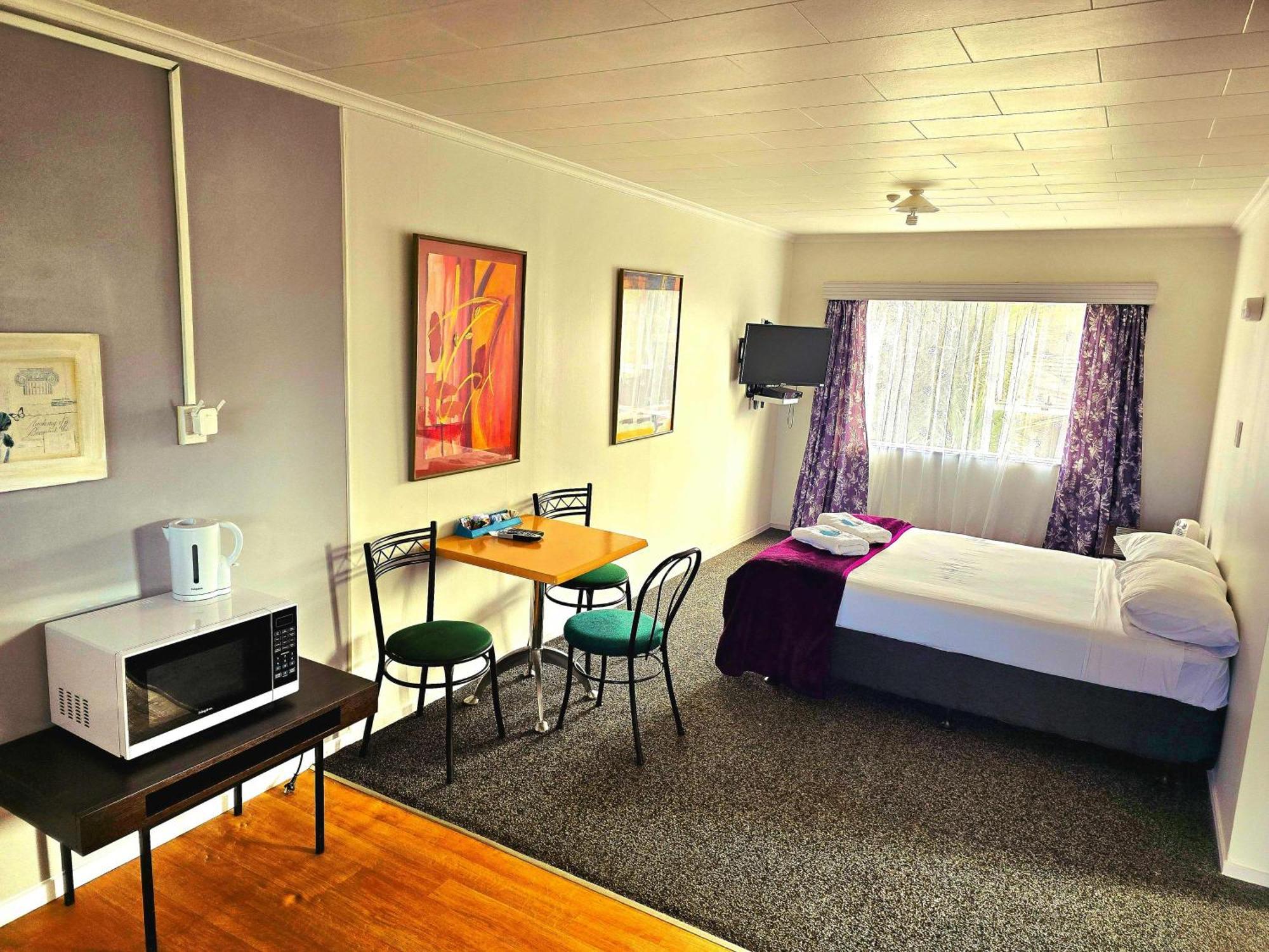 Putaruru Arms Motor Inn Extérieur photo