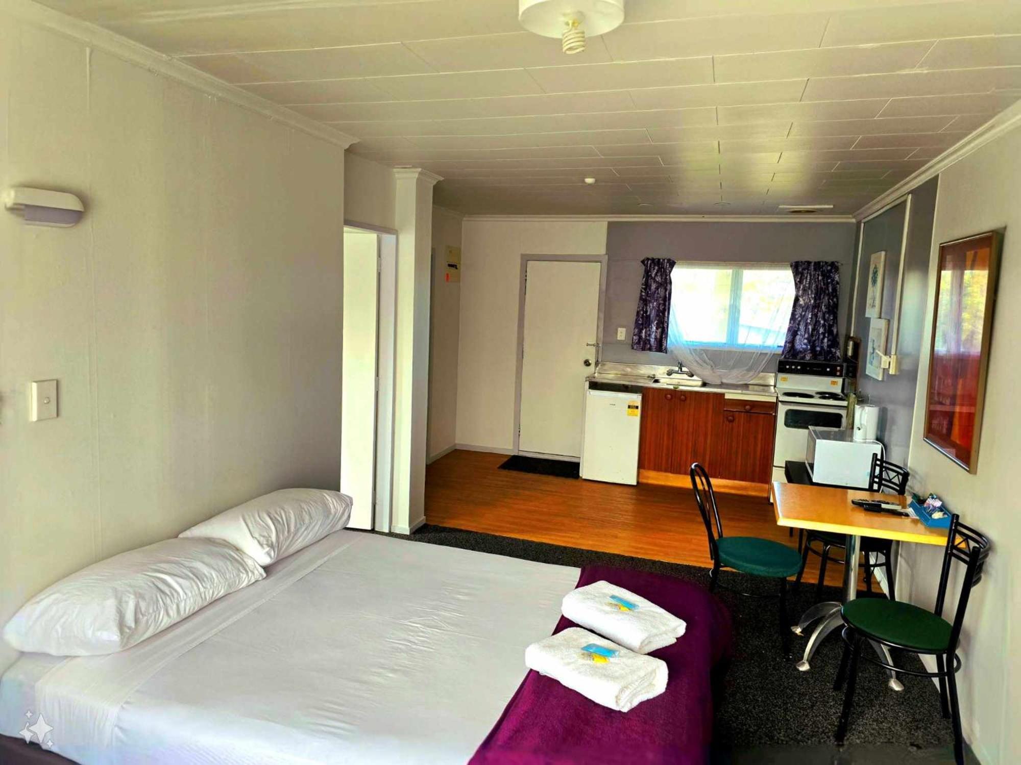 Putaruru Arms Motor Inn Extérieur photo