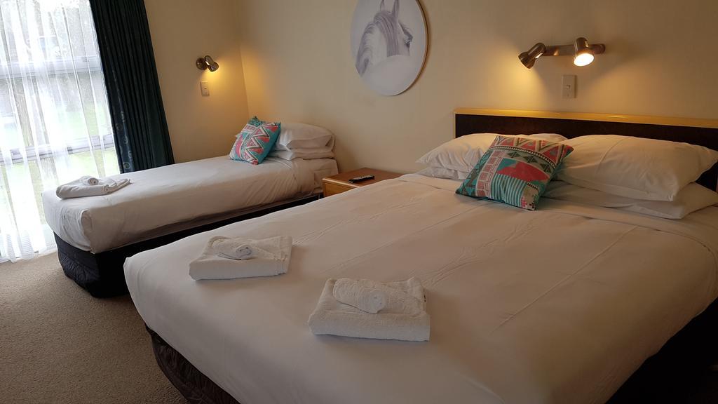 Putaruru Arms Motor Inn Extérieur photo
