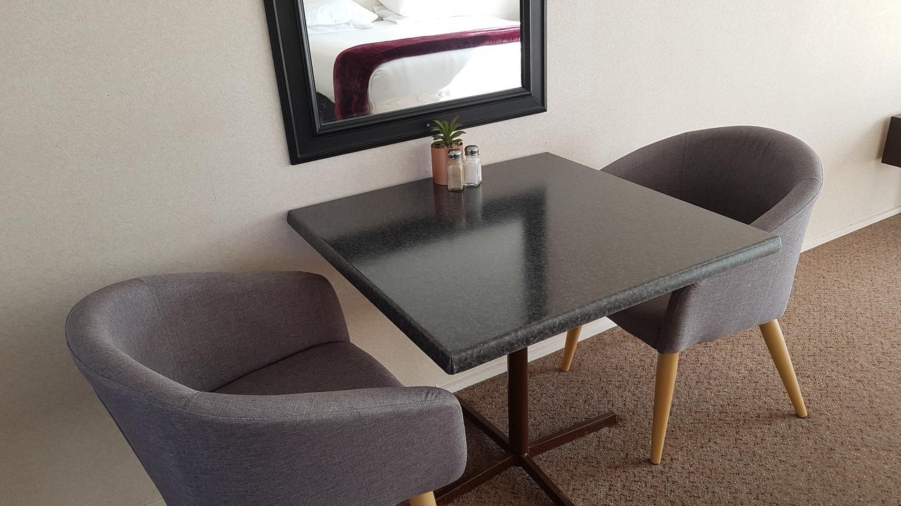 Putaruru Arms Motor Inn Extérieur photo
